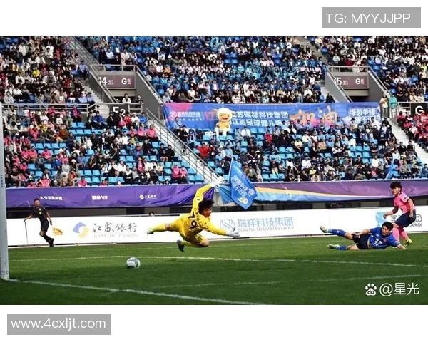 大前锋球星纵横绿茵场激情对决展现无敌射门艺术