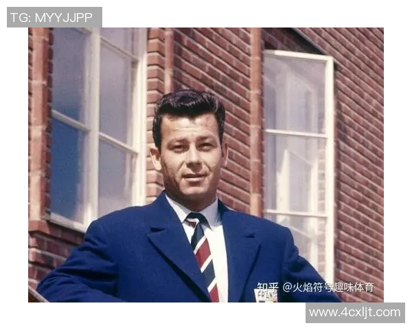 法国足球世界杯三大球星崛起之路:传奇与荣耀的背后故事 法国足球世界杯三大球星崛起之路:传奇与荣耀的背后故事